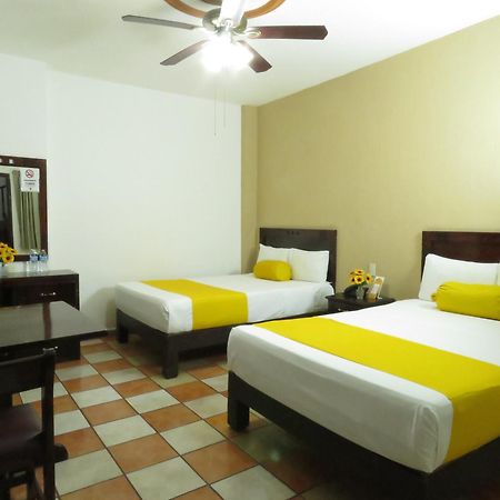 Hotel Los Girasoles Tepic Exterior photo